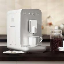 SMEG斯麦格 BCC01全自动一键现磨咖啡机研磨一体居家快捷制咖啡机